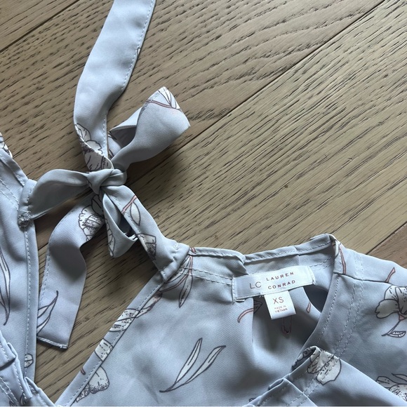 Lauren Conrad Work Blouse - Picture 2 of 3